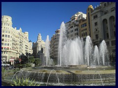 Plaza del Ayuntamiento - Fountain in the North part